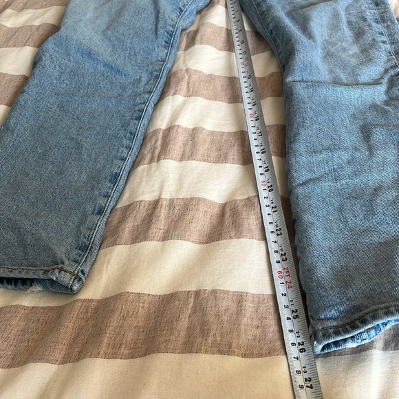 AGOLDE
Toni Daylight Mid-rise Straight Jeans Light Wash Size 26 Color Daylight - Picture 16 of 17